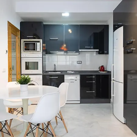 Holidays2malaga Carrera Capuchinos Free Parking Aircon Downtown Apartman *