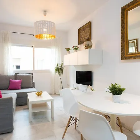 Apartman Holidays2malaga Carrera Capuchinos Free Parking Aircon Downtown